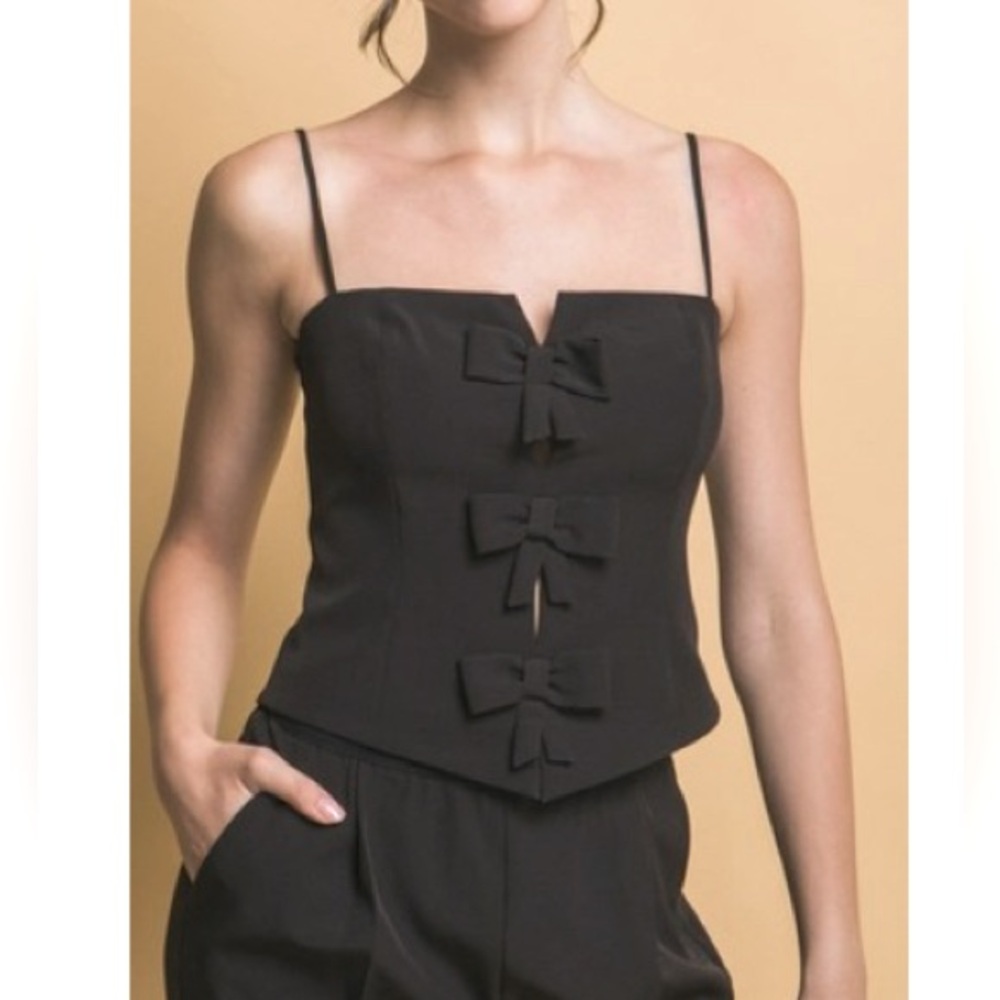 #322 black front ribbon smocked back top